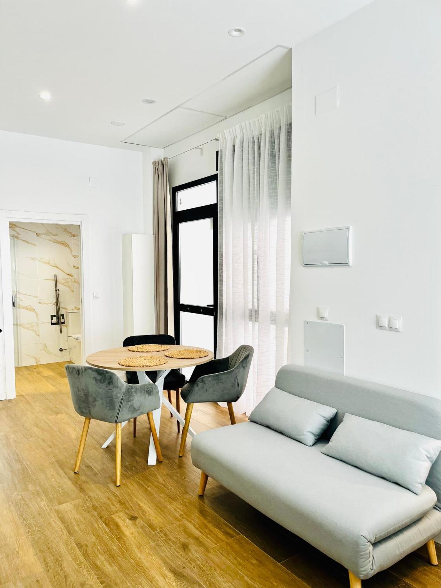 Travel Habitat Mediterranean Suites Valencia Room photo